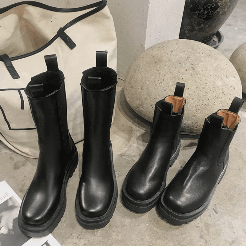 CHELSEA boots