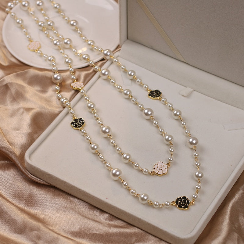 COCO ISOLA pearl necklace