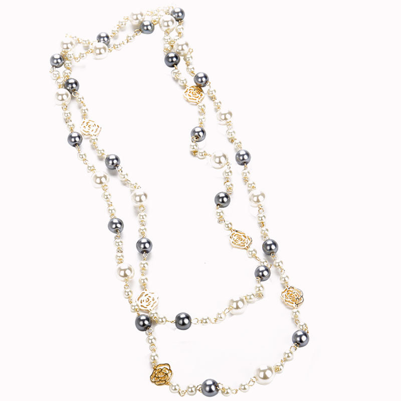 COCO CAMELIA pearl necklace